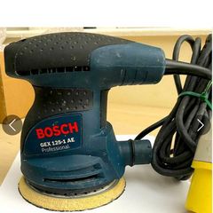 Bosch GEX 125-1 AE Professional random orbit sander.