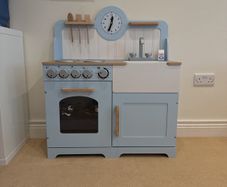 toy kitchen wooden