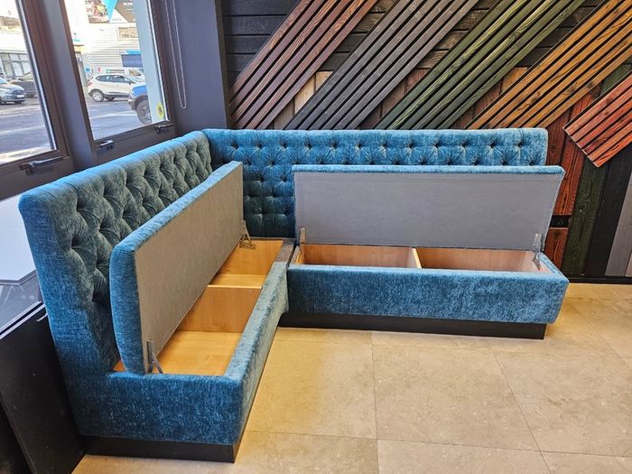Chesterfield Style Dining Bench with Storage