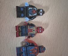 3 spiderman lego figures