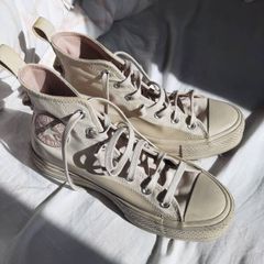 Converse platform runner boots size uk 6