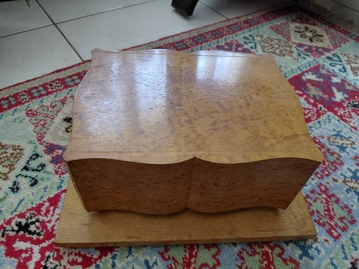 Antique French Art Deco wooden cigarette cigar box, 1920s