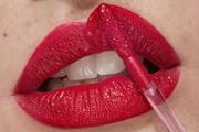 KIKO Holiday Wonderlights Liquid Lipstick 04