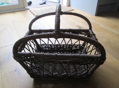 Wicker basket