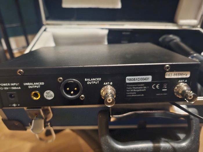 T-Bone Wireless Microphone
