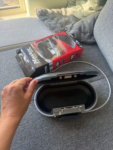 Portable safe lock, for beach, hotel etc