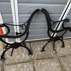 Heavy Cast Iron Garden Bench Ends  Vintage Style  Pair