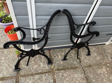Heavy Cast Iron Garden Bench Ends  Vintage Style  Pair