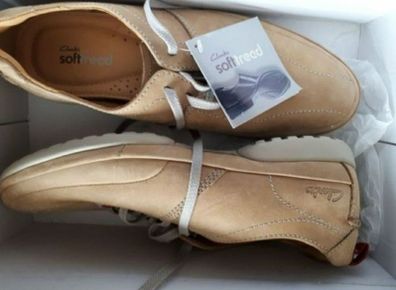 New shoes clarkes in box with tag attached