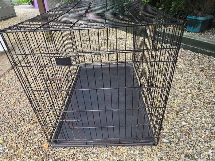 Dog crate
