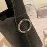 Tod's Black leather bucket bag Image 7