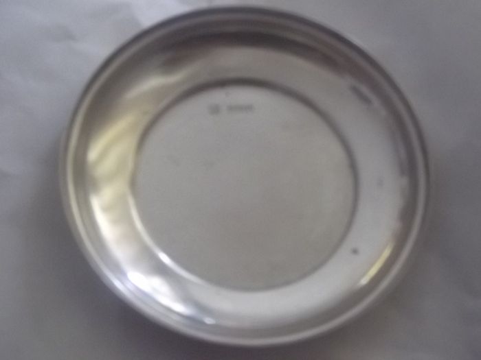 a small solid  silver dish london silver