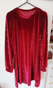 Lovely tops with beads - red velvet and mint size M