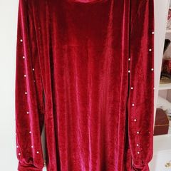 Lovely tops with beads - red velvet and mint size M