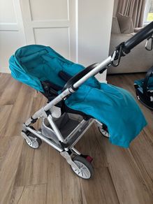 Mamas and papas 3 piece bundle, stroller, bassinet and car seat