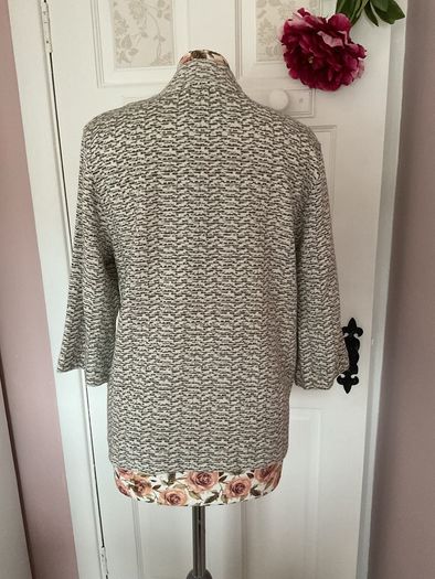 jacket Bnwt Streetone casual jacket style unlined size 12 khaki & cream