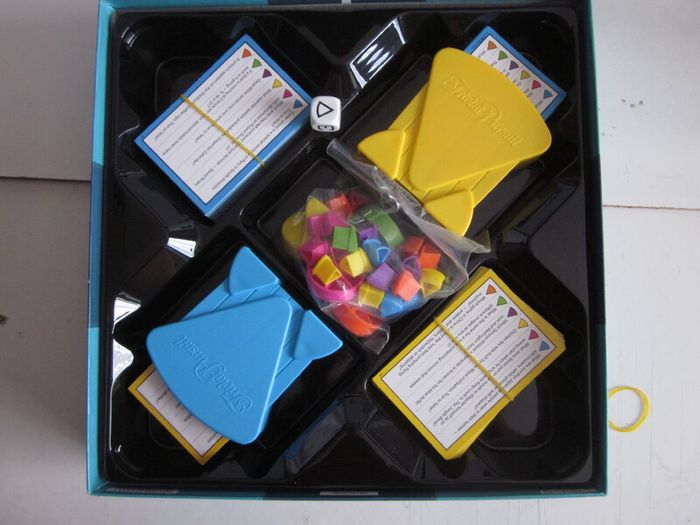 Trivial Pursuit Family Edition