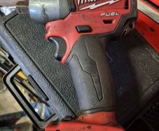 Milwakuee 1/2" impact
