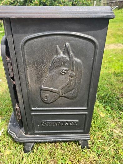 Stanley Oisin Cast Iron Solid Fuel Stove