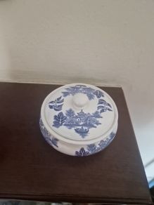 willow blue white