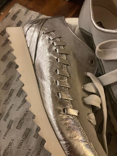 Andia Fora Made in Italy Top Quality Designer Silver Trainers - Size 41