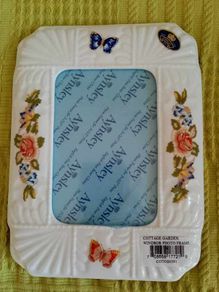 Anysley Photo Frame . New