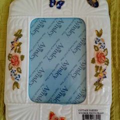 Anysley Photo Frame . New