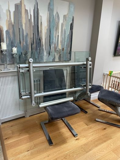 Extendable Glass Dining Table and 4 Chairs