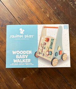 Squirrel play Wooden baby walker