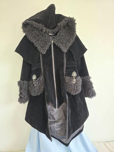 Punk Rave Black Velvet Gothic Hooded Cape Coat Faux Fur - Size M (Excellent Condition)