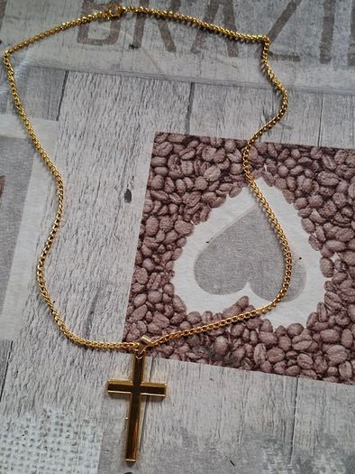 New old stock of costume Pendant Necklaces PRICE IS FOR 1 ONLY, Postage Available or Collection., Ideal for Dress Up, Stage, movies, Plays or Photos,
