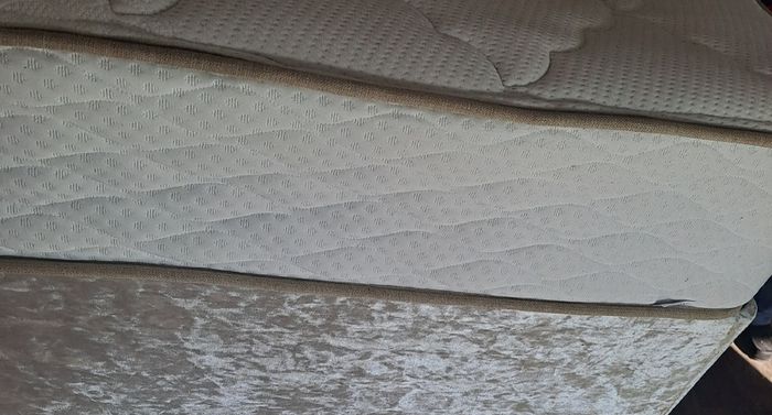 Bed Single