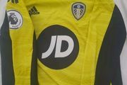 leeds United Kids Shirt Age 11/12