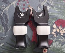 Bugaboo Chameleon Maxi Cosi car seat adapters