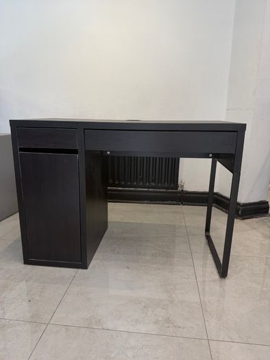 Ikea office desk / nail table