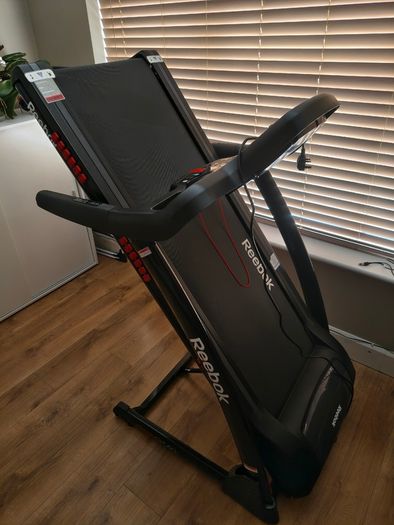 Reebok ONE GT40s treadmill, foldable