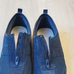 Casual zip up trainers womens size 7