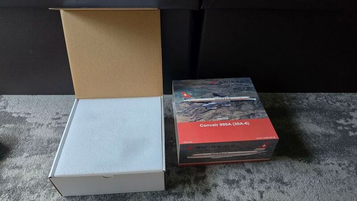 B-models 1:200 Swissair Convair 990