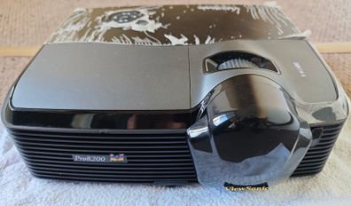 ViewSonic Pro 8200 1080p Full HD DLP Projector