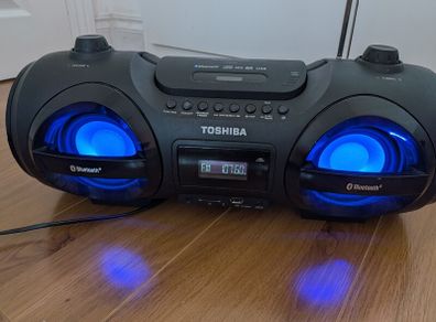 Portable CD Boombox
