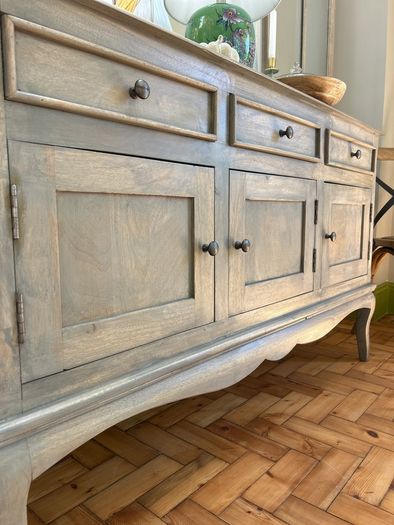Beautiful Solid Wood Antique French Style Sideboard