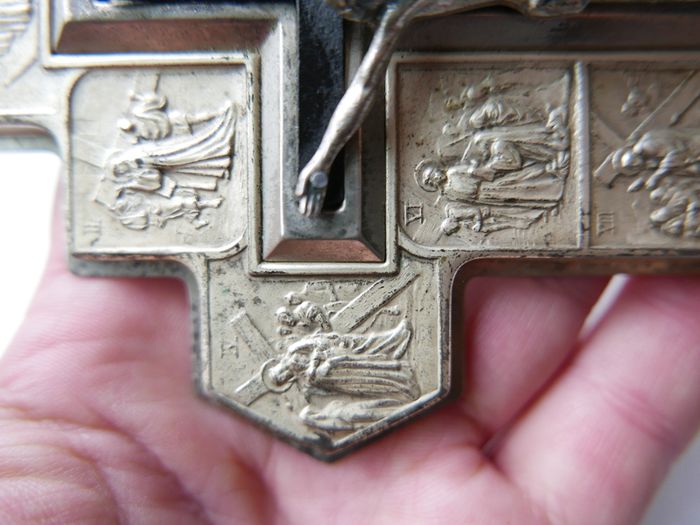 Vintage Wall Crucifix Featuring Embossed Plaques Depicting the 14 Stations of the Cross