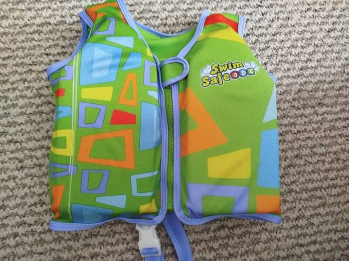 Swimming vest