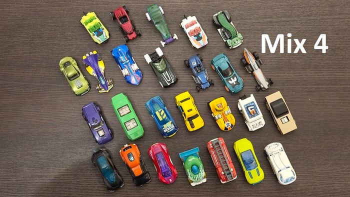Hot Wheels Cars Loose Bundle - Used Unboxed - Fantasy Cars