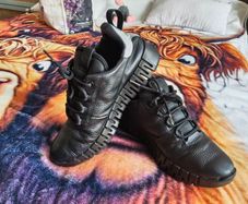 ECCO trainers