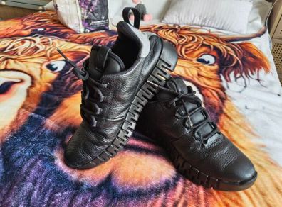 ECCO trainers
