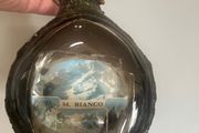 Key holder decanter