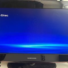 Samsung 22 inch TV with DVD player
