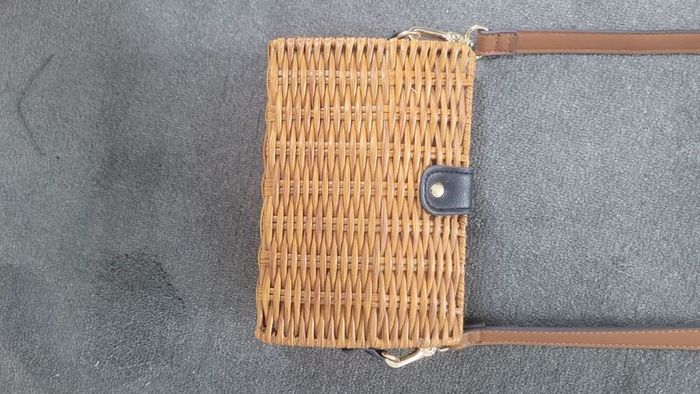 Small wicker handbag