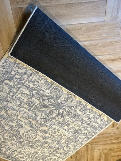 Paul Costello Luxury 100% Wool Rug